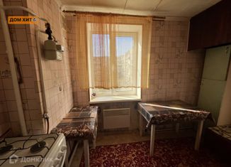 Продается 1-комнатная квартира, 30.8 м2, Армянск, микрорайон имени Генерала Корявко, 3