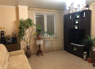 Продаю двухкомнатную квартиру, 63 м2, Миасс, улица Богдана Хмельницкого, 62к2