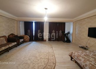 Продается четырехкомнатная квартира, 189.9 м2, Грозный, бульвар Султана Дудаева, 26