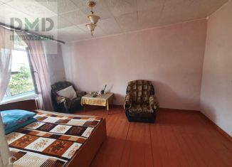 Продажа 3-ком. квартиры, 63 м2, Орск, улица Парижских Коммунаров, 26