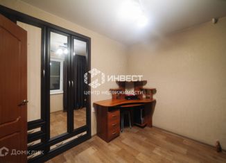 Продается 3-комнатная квартира, 47.9 м2, Мурманск, улица Алексея Хлобыстова, 14к4