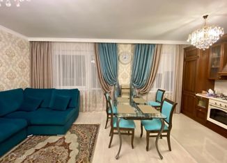 Продажа 4-ком. квартиры, 99 м2, Астраханская область, улица Куликова, 25