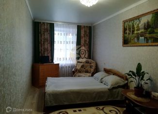 Трехкомнатная квартира на продажу, 64 м2, Старый Оскол, микрорайон Приборостроитель, 10