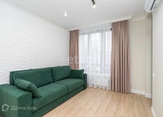 Продается двухкомнатная квартира, 44.8 м2, Казань, улица Алексея Козина, 2