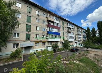 Продам 3-ком. квартиру, 57.1 м2, Вольск, Комсомольская улица, 189