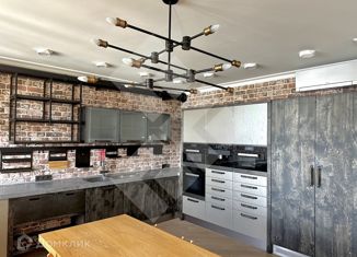 Продаю 5-ком. квартиру, 196 м2, Москва, Мосфильмовская улица, 88к2с5, метро Раменки