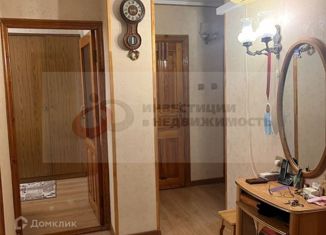 Продаю трехкомнатную квартиру, 64 м2, Ставрополь, улица Ашихина, 5, микрорайон № 9