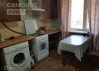 Сдаю 2-комнатную квартиру, 52 м2, Тосно, улица Максима Горького, 6