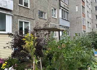 Продаю 3-ком. квартиру, 62 м2, Ярославль, 4-я Портовая улица, 5