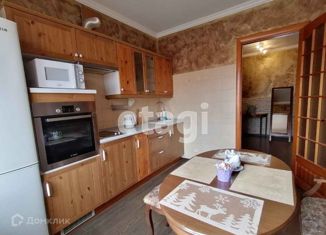 Сдается трехкомнатная квартира, 85 м2, Новосибирск, Владимировская улица, 21, метро Площадь Гарина-Михайловского