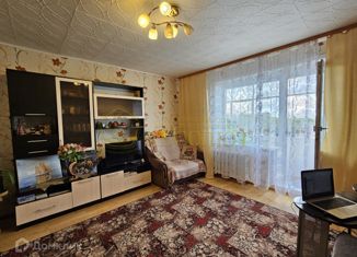 Продажа 2-ком. квартиры, 52.5 м2, Ревда, улица Павла Зыкина, 11