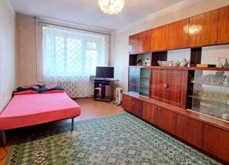Продам 3-комнатную квартиру, 58 м2, Астраханская область, 1-я Перевозная улица, 118
