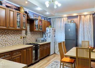 Продается трехкомнатная квартира, 102.5 м2, Татарстан, улица Журналистов, 2