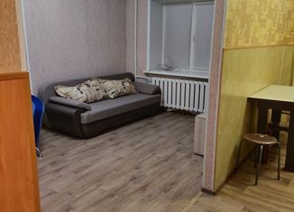 Сдается в аренду однокомнатная квартира, 30.4 м2, Амурск, проспект Мира, 2