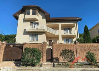 Продается дом, 532 м2, село Сукко, улица Юганское Кольцо