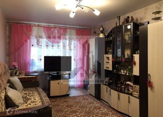 Продажа трехкомнатной квартиры, 57 м2, деревня Низино, Центральная улица, 4