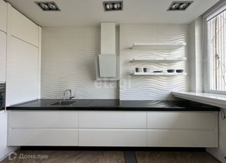 Продаю 2-комнатную квартиру, 61 м2, Москва, улица Столетова, 7, улица Столетова