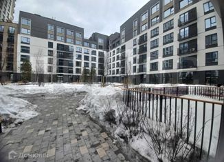 Продажа квартиры студии, 27 м2, Екатеринбург, улица Академика Ландау, 51, метро Чкаловская