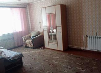 Двухкомнатная квартира на продажу, 70 м2, село Смоленка, Советская улица, 46