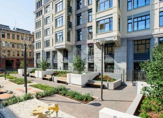 Продам 2-ком. квартиру, 81 м2, Санкт-Петербург, 11-я Красноармейская улица, 11с3, 11-я Красноармейская улица