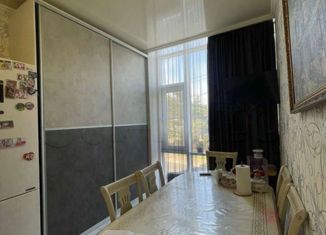 Продается 3-ком. квартира, 90 м2, Ставрополь, Партизанская улица, 34, микрорайон №8