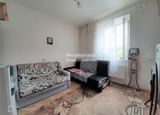Продаю комнату, 96.7 м2, Санкт-Петербург, улица Декабристов, 43-45, улица Декабристов