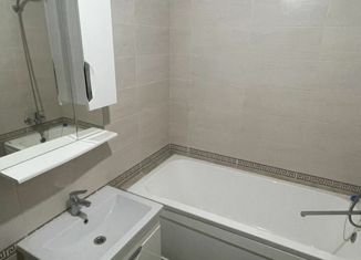 Продаю 2-ком. квартиру, 48 м2, Краснодар, Московская улица, 131к3