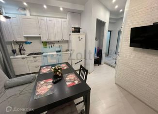 Продается 2-комнатная квартира, 50 м2, посёлок городского типа Сириус, Кленовая улица, 3