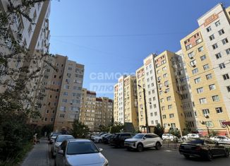 Продам 1-комнатную квартиру, 46 м2, Астраханская область, Боевая улица, 36