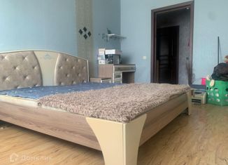 Продаю двухкомнатную квартиру, 65 м2, посёлок Российский, 2-я Тверская улица, 18