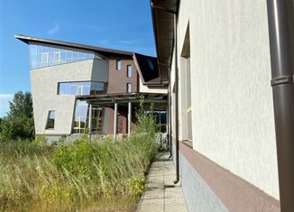 Продаю дом, 3200 м2, деревня Искино, Парниковый переулок, 1