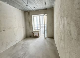 Продам 4-комнатную квартиру, 95 м2, поселок городского типа Стройкерамика, улица Анетты Басс, 2с7