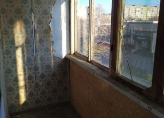 Продаю четырехкомнатную квартиру, 74.8 м2, Ейск, Красная улица, 47/3