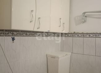 Продажа трехкомнатной квартиры, 63 м2, Берёзовский, проспект Шахтёров