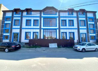 Продам офис, 1344 м2, Грозный, Висаитовский район, улица Исмаила Ибрагимовича Бисултанова, 101