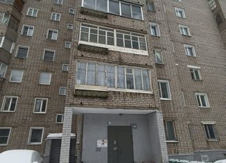 Продаю 2-комнатную квартиру, 45 м2, Кировская область, улица Дзержинского, 62к3