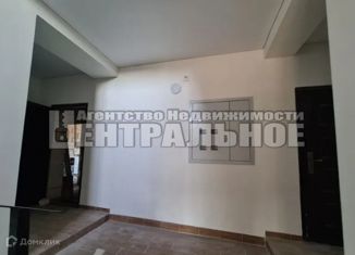 Продам 1-ком. квартиру, 43 м2, деревня Ясенная, Днепровская улица, 19