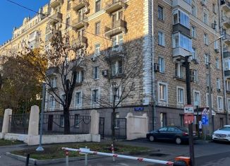 Продажа 2-ком. квартиры, 62 м2, Москва, улица Правды, 11, улица Правды
