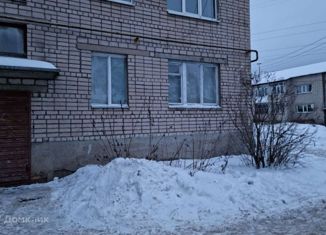 Продам 2-ком. квартиру, 45 м2, Вологда, Ананьинская улица, 82