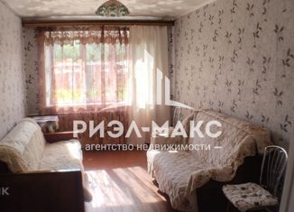 Продам 3-комнатную квартиру, 58.4 м2, поселок Первомайский, Молодёжная улица, 4