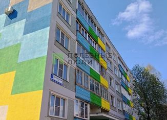 2-комнатная квартира на продажу, 39 м2, Кировская область, улица Энтузиастов, 1