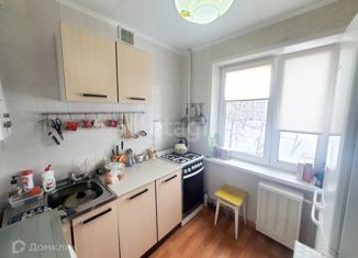 Продаю трехкомнатную квартиру, 48.6 м2, Карачев, Первомайская улица, 127