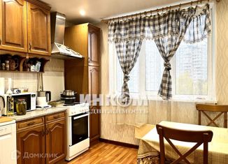 Продается 3-комнатная квартира, 74.5 м2, Москва, Кунцевская улица, 2, Кунцевская улица