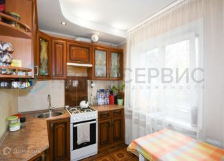 Продам 2-ком. квартиру, 44.4 м2, Омск, улица 75-й Гвардейской Бригады, 14, Октябрьский округ