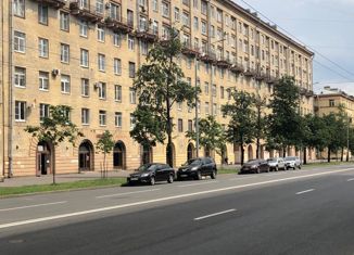 3-комнатная квартира на продажу, 75 м2, Санкт-Петербург, Краснопутиловская улица, 12, метро Кировский завод