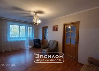 Продается 4-ком. квартира, 61.5 м2, Курская область, улица Малышева, 12