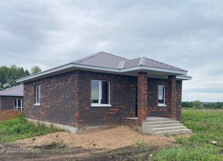 Продаю дом, 108 м2, село Кармаскалы, улица Дружбы