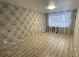 Продаю 1-ком. квартиру, 30 м2, Ярославль, улица Труфанова, 8к2