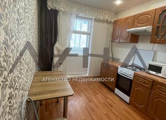 Продажа 1-ком. квартиры, 35 м2, Набережные Челны, улица Шамиля Усманова, 118А