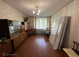 Продается двухкомнатная квартира, 46.7 м2, Боровичи, Школьный бульвар, 6